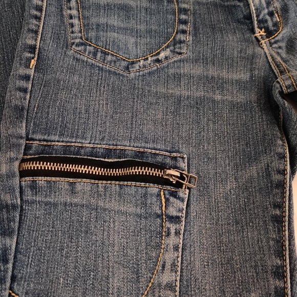 AB Wide Leg Blue Jeans with multiple pockets - Picture 9 of 16